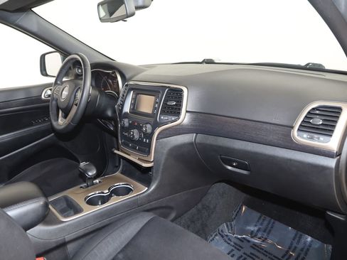 Used 2014 Jeep Grand Cherokee Laredo w/ Quick Order Package 23E AWD/4WD image 32