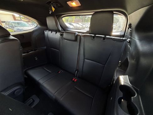 Used 2025 Toyota Highlander XSE AWD/4WD image 31