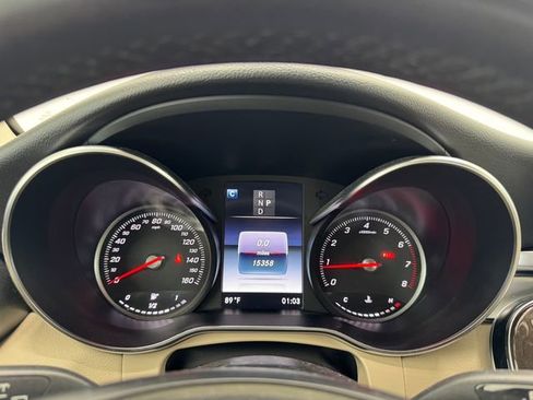 Used 2019 Mercedes-Benz GLC 300 image 2