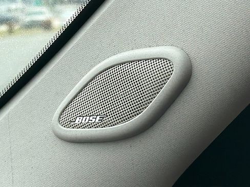 Used 2012 Chevrolet Suburban LT image 17