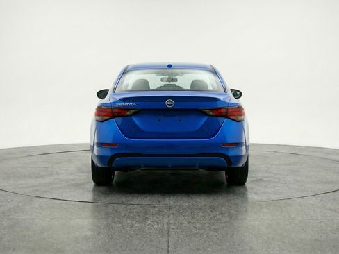 Used 2025 Nissan Sentra SV image 7