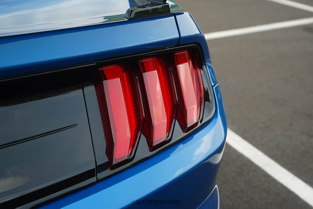 Used 2021 Ford Mustang Shelby GT500 w/ Carbon Fiber Track Pack RWD image 74