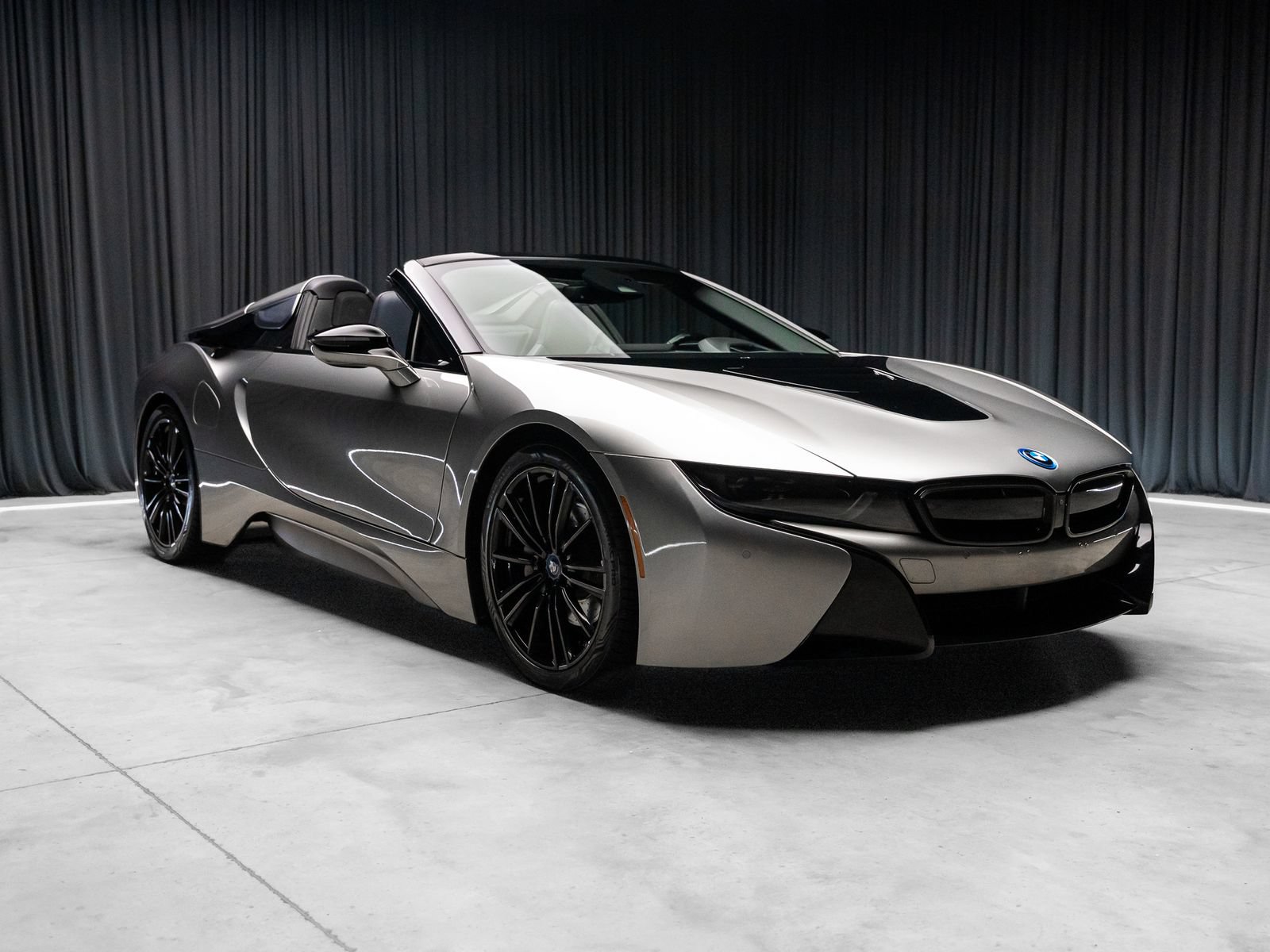 Used 2019 BMW i8 Roadster AWD/4WD image 18