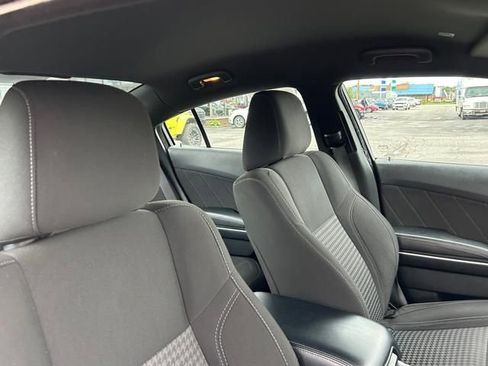 Used 2023 Dodge Charger SXT image 32