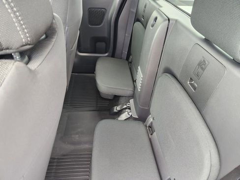 Certified 2025 Nissan Frontier SV AWD/4WD image 21