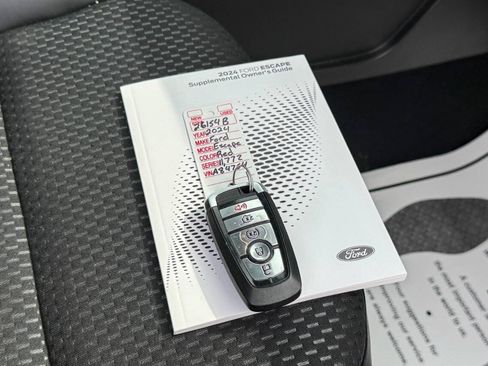 Used 2024 Ford Escape ST-Line w/ Tech Pack #1 AWD/4WD image 33