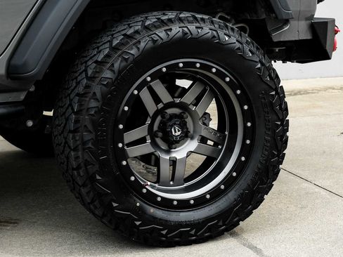 Used 2020 Jeep Wrangler Unlimited Sport S AWD/4WD image 56