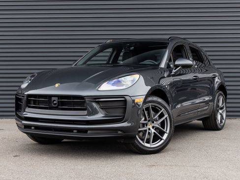 New 2026 Porsche Macan image 1