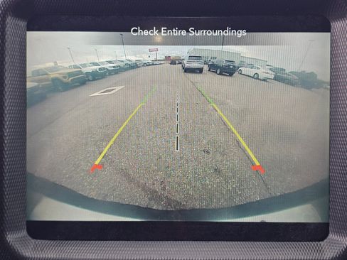 Used 2020 Jeep Wrangler Unlimited Sahara image 27