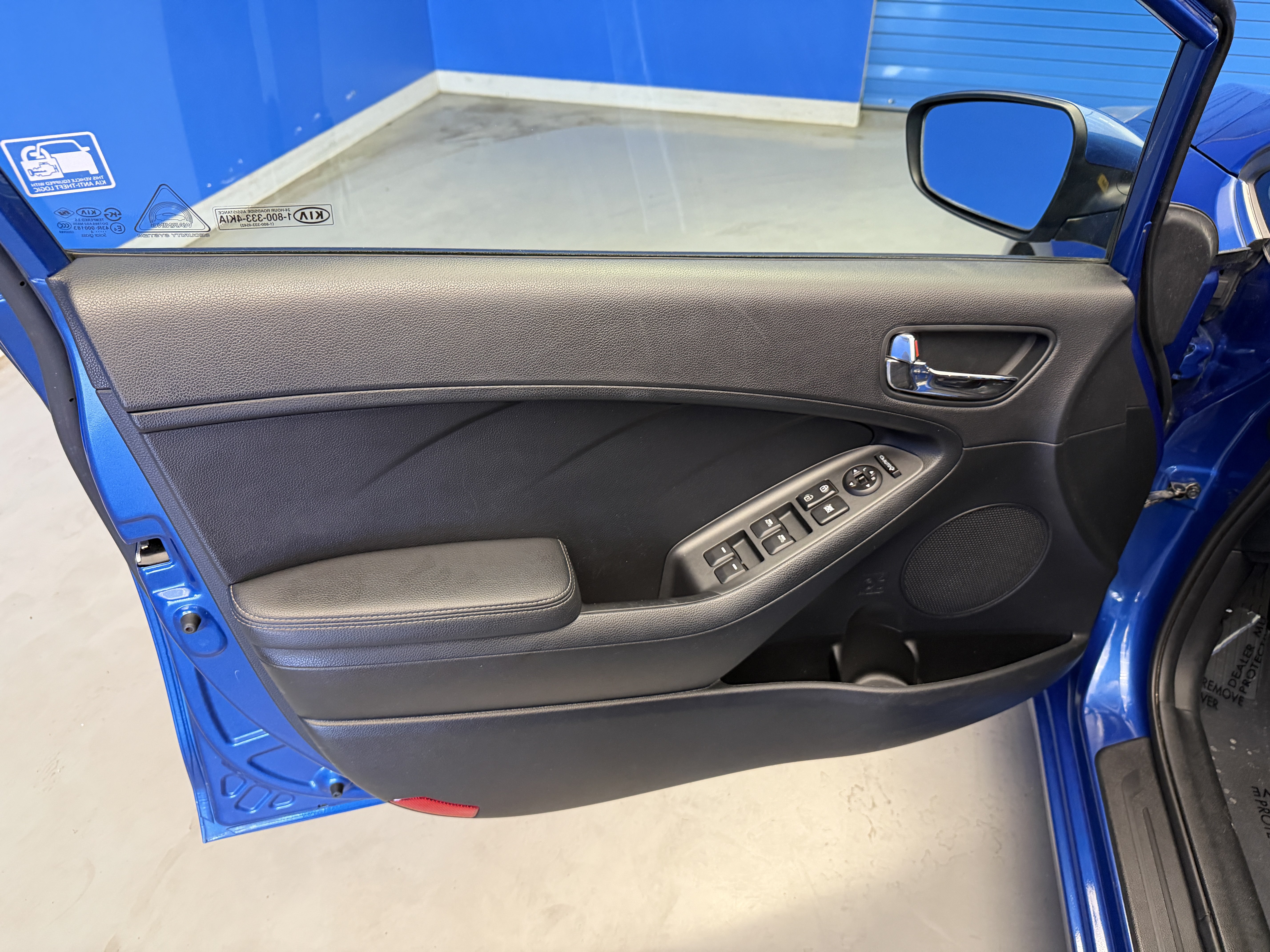 Used 2015 Kia Forte EX FWD image 9