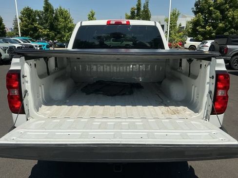 Used 2018 Chevrolet Silverado 1500 LT w/ LT Eassist Package AWD/4WD image 23