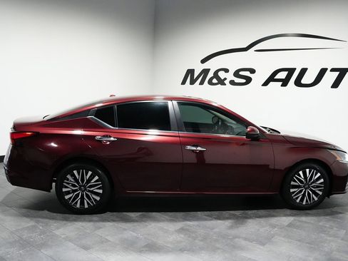 Used 2023 Nissan Altima 2.5 SV image 8