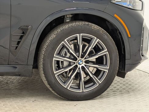 Certified 2025 BMW X5 xDrive40i w/ M Sport Package image 12