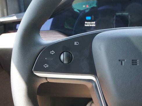 Used 2024 Tesla Model X AWD/4WD image 4
