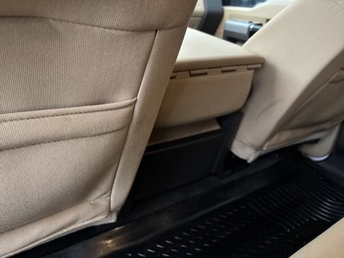 Used 2014 Ford F250 XLT w/ XLT Value Package image 32