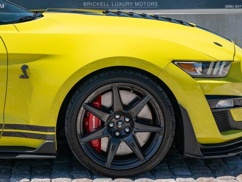 Used 2021 Ford Mustang Shelby GT500 w/ Carbon Fiber Track Pack RWD image 36