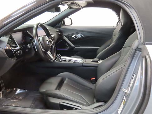 Used 2025 BMW Z4 sDrive30i image 10