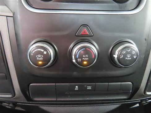 Used 2013 RAM 1500 Express AWD/4WD image 26