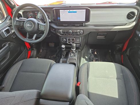 Used 2024 Jeep Gladiator Sport image 9