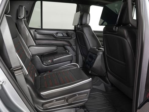 Used 2026 GMC Yukon AT4 Ultimate AWD/4WD image 10