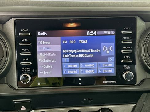 Used 2020 Toyota Tacoma SR image 17