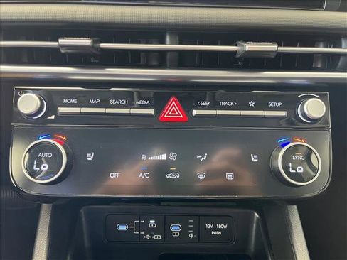 Used 2025 Hyundai Tucson SEL FWD image 14
