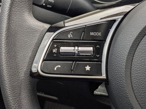 Certified 2022 Kia Forte Sedan FWD image 24
