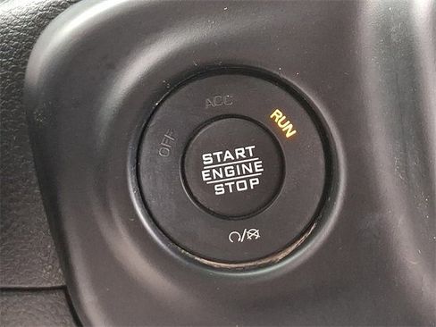 Used 2021 Jeep Wrangler Sport image 22