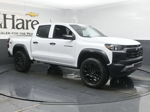 New 2026 Chevrolet Colorado Trail Boss AWD/4WD image 6