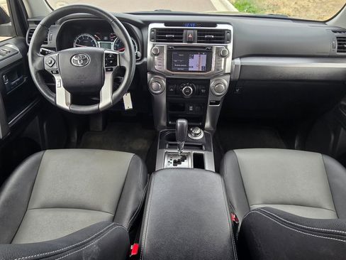 Used 2016 Toyota 4Runner SR5 Premium image 25