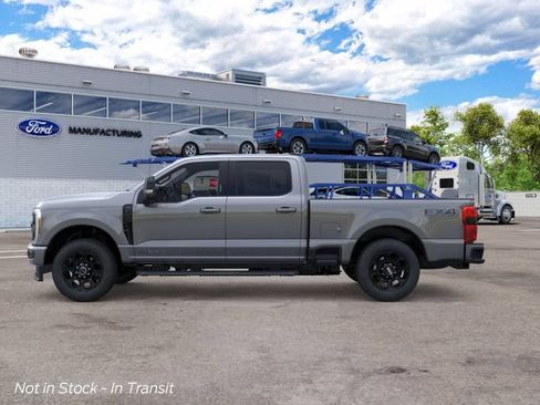 New 2026 Ford F250 Lariat w/ Black Appearance Package AWD/4WD image 4