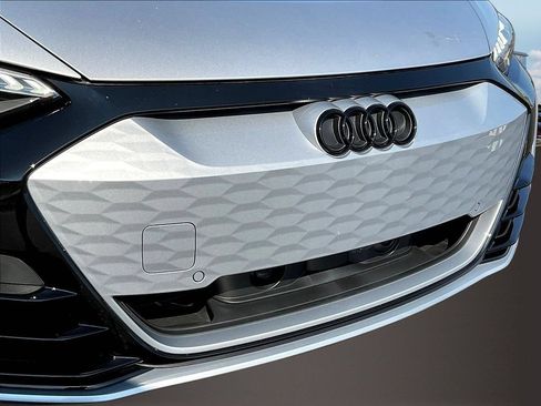 Used 2024 Audi RS e-tron GT w/ Carbon Performance Package AWD/4WD image 33