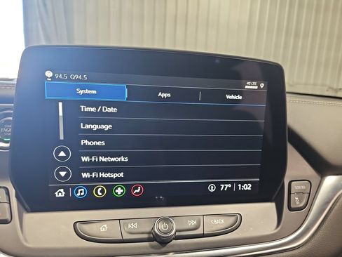 Used 2025 Chevrolet Blazer LT AWD/4WD image 22