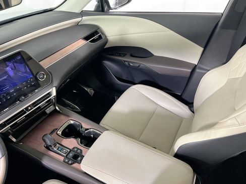 Used 2023 Lexus RX 350 Premium w/ Accessory Package image 23