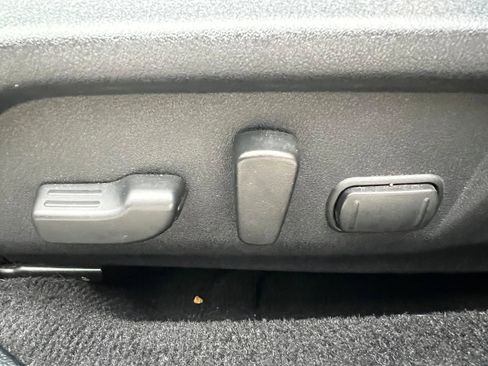 Used 2019 Subaru Outback 3.6R Limited image 19