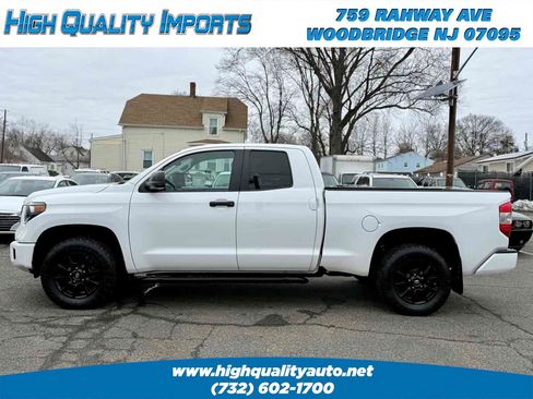 Used 2019 Toyota Tundra SR5 w/ SX Package image 5