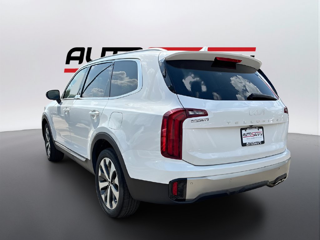 Used 2024 Kia Telluride S w/ S Sunroof Package FWD image 5