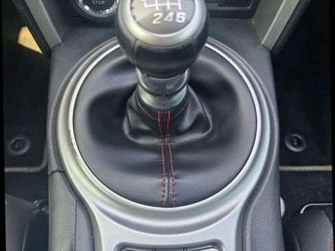 Used 2013 Subaru BRZ Limited w/ Popular Pkg 2C image 19