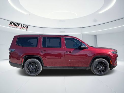 New 2026 Jeep Grand Wagoneer Limited AWD/4WD image 2