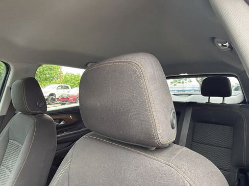 Used 2018 GMC Terrain SLE FWD image 11