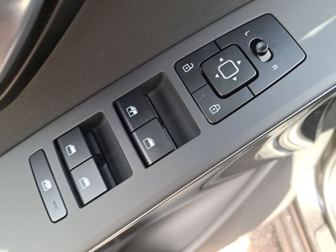 New 2024 Kia Niro Wind image 28