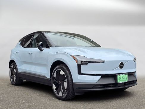 New 2026 Volvo EX30 Plus w/ Climate Package RWD image 3