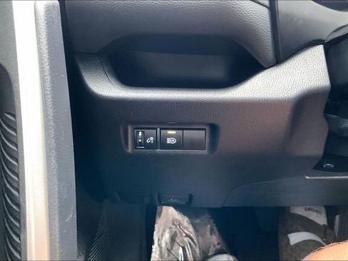 Used 2024 Toyota RAV4 XLE FWD image 34