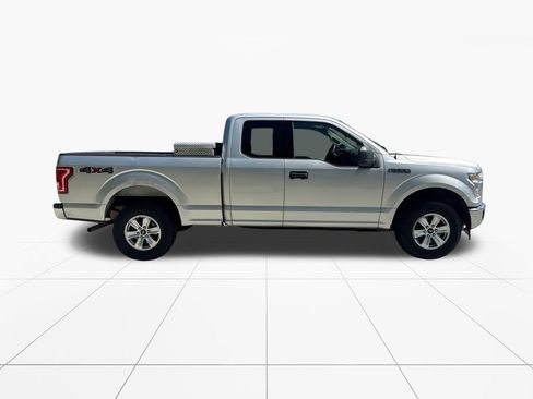 Used 2017 Ford F150 XLT AWD/4WD image 9
