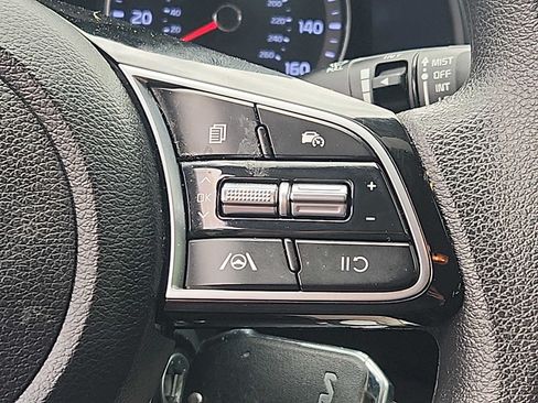 Used 2023 Kia Forte LXS w/ LXS Technology Package FWD image 21