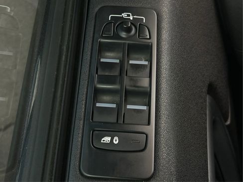 Used 2017 Land Rover Discovery Sport HSE AWD/4WD image 39