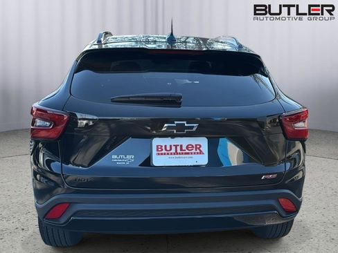 New 2026 Chevrolet Trax RS w/ Driver Confidence Package image 5