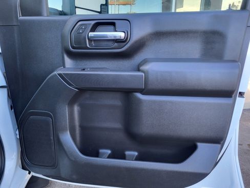 Used 2020 GMC Sierra 2500 4x4 Crew Cab w/ Gooseneck/5TH Wheel Package image 17