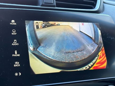 Used 2018 Honda CR-V Touring image 19