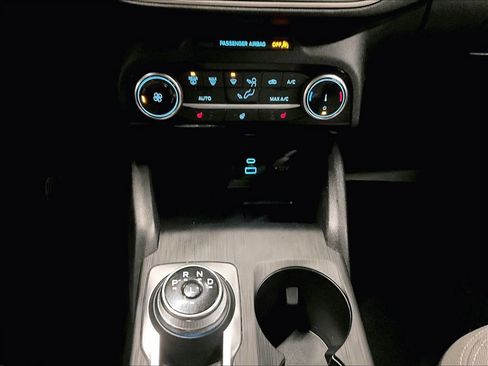 Used 2022 Ford Escape SE w/ Cold Weather Package image 25